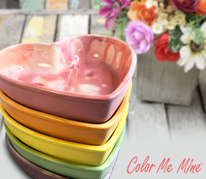 Roseville Color Me Mine Candy Heart Bowls